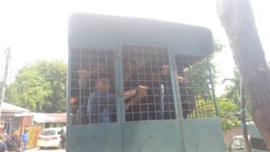 Penggusuran di Tangki 1000 Batam Ricuh, 14 Warga Diangkut Polisi