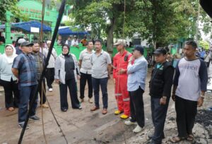 Rudi Tinjau Langsung Lokasi Kebakaran Pulau Buluh, Sampaikan Rasa Prihatin Sekaligus Ulurkan Bantuan