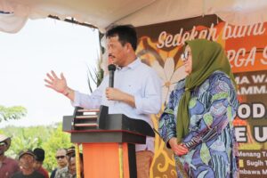 Hadiri Sedekah Bumi, Rudi Langsung Jawab Persoalan Lahan di Tembesi Sidomulyo