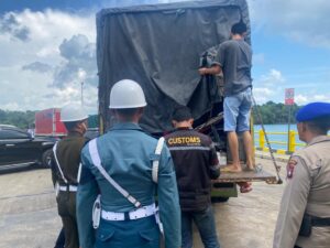 ANTISIPASI PENYELUNDUPAN DI PELABUHAN RORO TELAGA PUNGGUR , BEA CUKAI  BATAM GELAR OPERASI GABUNGAN BERSAMA