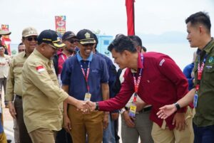 Restocking Benih Ikan Kakap Putih dan Ikan Nemo di perairan Karimun