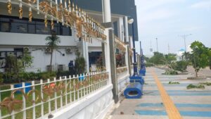 Pagar BP Batam Rusak! Massa Mengamuk Tidak Direspon