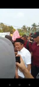 Kunjungan Bahlil ke Rempang Disambut Demo Dadakan Warga