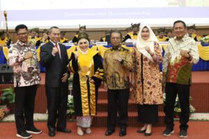 Universitas Batam Resmi Kukuhkan Prof Indrayani Jadi Guru Besar