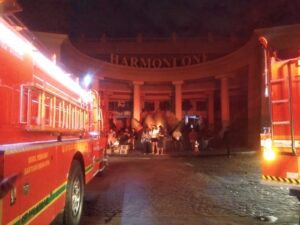 BREAKING NEWS  ! Hotel Harmoni One Batam Center Terbakar