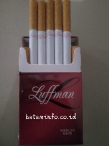 Rokok Luffman Tanpa Pita Cukai Merajalela Beredar di Batam, Pedagang : Peminat Banyak Harga Paling Murah
