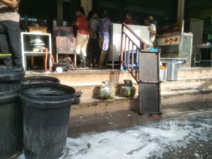 Gas Elpiji 3 Kg Meledak dan Hanguskan Stand Makan di Pasar Pasir Putih