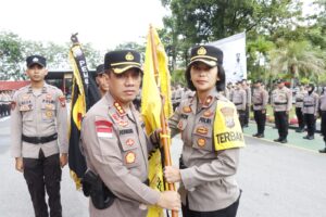 Dua Kali Berturut Pakai Ban Kuning, Kapolsek Nongsa Kompol Guchy Terima Penghargaan Sebagai Polsek Terbaik
