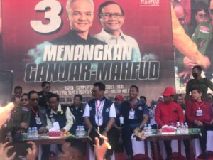 Soroti Kesejahteraan Pekerja, Mahfud MD Kampanye di Batam