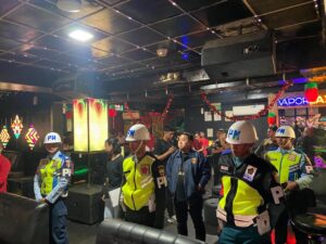 Polda Kepri Bersama TNI Razia 4 THM di Batam, Petugas Amankan 6 Orang Positif Konsumsi Narkotika