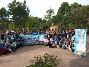 Ratusan Ibu-Ibu Sekupang Antusias Ikuti Senam Sehat Bersama Marlin Agustina