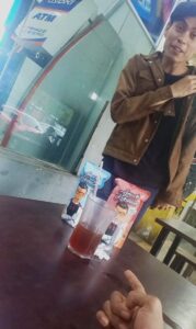 Bekali Diri Menuju Perguruan Tinggi, Pemuda Asal Riau Tak Gengsi Berjualan Keliling