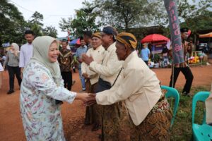 Pilkada Kepri 2024, Masyarakat Tembesi Sidomulyo Dukung Penuh Perjuangan HMR dan HMA