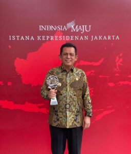 Sukses Kendalikan Inflasi, TPID Kepri Raih Penghargaan TPID Provinsi Berkinerja Terbaik