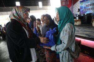 Marlin Agustina Ajak Masyarakat Terus Menjaga Kekompakan Dalam Membangun Kota Batam