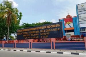 Kanwil  DJBC Khusus Kepri Amankan  Kapal Penumpang Bawa Barang Selundupan