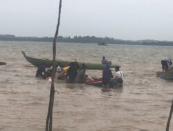 Kapal Boat Ditemukan Mengapung Tanpa Awak, Tim Gabungan Cari Nelayan Diduga Tenggelam