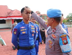 Tingkatkan Kedisiplinan Dalam Berpenampilan, Sipropam Polres Lingga Periksa Kerapian Anggota