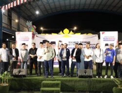 Ribuan Relawan dan Masyarakat Hadiri Deklarasi Rudi-Rafiq di SP Plaza Sagulung