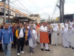 Pendaftaran Walikota, Rahma dan Rizha Disambut Panci Simbol UMKM