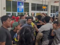 Bentrok! Driver Online vs Taksi Konvensional di Pelabuhan Telaga Punggur