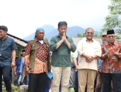 Pilgub Kepri 2024, Warga Desa Merawang Lingga Satu Komando Menangkan Muhammad Rudi – Aunur Rafiq