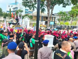 Tuntut Kenaikan Gaji dan Teguran untuk Aplikator, Ratusan Massa Demo di Batam