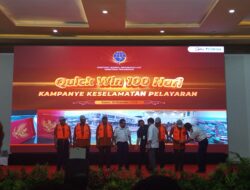 Kampanye Keselamatan Pelayaran, Kemenhub Bagikan 650 Life Jacket Serta Dokumen SKK di Kepri