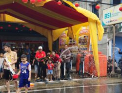 Hadiri Perayaan Imlek di Kepulauan Meranti, Kabid Humas Polda Kepri Ikut Tradisi Cian Cui