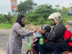 Tebar Kebaikan Ramadhan, Lapas Perempuan Batam Berbagi Takjil Untuk Masyarakat Sekitar