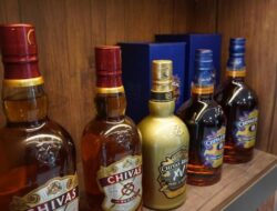 Jelang Lebaran, Bea Cukai Batam Gencarkan Operasi, Ribuan Rokok dan Minuman Ilegal Disita