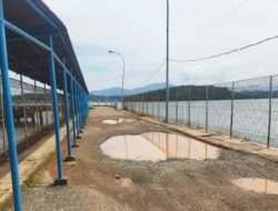 Ada Lubang “Maut” di Jalur Vital Pelabuhan Roro Jagoh