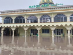 Banjir di Masjid Jami Baloi Center Usai Hujan Dua Jam