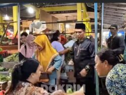 Bupati Karimun Sidak Sembako di Pasar Puan Maimun