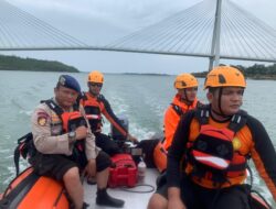Satu Warga Batam Terjun Dari Jembatan Barelang