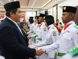 Bupati Roby Kukuhkan 26 Anggota Paskibraka Bintan 2025: “Mereka Emban Tugas Kebanggaan Mengibarkan Merah Putih”