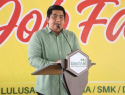 Bupati Roby Resmikan Job Fair 2025: 922 Lowongan Dibuka, Fokus pada Tenaga Kerja Lokal