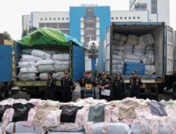 Dua Kontainer Ilegal yang di Amankan di Jakarta Diduga Milik Pengusaha Batam, Mesin Rokok dan Pakaian Jadi Ex Impor llegal Berasal Dari Batam