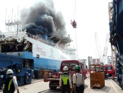 Kapal Tanker Elsa Regent Terbakar di Galangan PT ASL Shipyard Batam