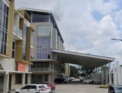 Pejabat Terkait Bungkam dan Saling Lempar Terkait IMB Ruko dan Kanopi Permanen di Kawasan Taman Golf Sukajadi 3