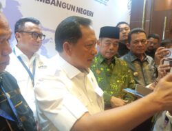 ‎Mendagri Tito Karnavian Soroti Kinerja BUMD dalam Rakernas APKASI 2026 di Batam ‎