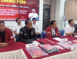 ‎Cemburu Buta, Suami di Batam Ajak Teman Keroyok Mantan Pacar Istri Pakai Parang ‎