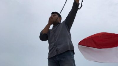 Bangga Menjadi Sarjana Pendidik, Tidak Bangga dengan Kebijakan untuk Para Pendidik