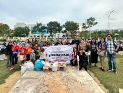 Berbagi Kasih Wujudkan Toleransi di Bulan Ramadhan, Komisi Pemuda PGIW Kepri Kembali Berbagi Takjil