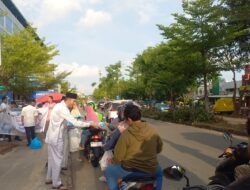 Berbagi Takjil dan Buka Puasa Bersama, Ketua DPW PAN Kepri: Momen untuk Berbagi dan Silaturahmi