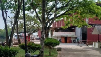 Pelabuhan Bayangan di Belakang STIE: Logistik Feri Anambas Mengalir, Pengawasan Terpecah