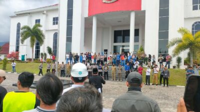 Bayang-Bayang Hutang Membelit, Warga Midai Soroti Ketegasan Bupati Natuna