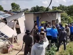 Isak Tangis Warga Warnai Penggusuran di sei Binti  Sagulung : Rumah Kami Bukan Kandang Ayam