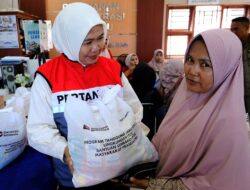 Pertamina Patra Niaga Regional Sumbagut Hadirkan Pasar Murah untuk 1.000 Warga di Padang