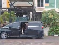 ‎Mobil Alphard Jadi Saksi Jejak Mewah Komplotan 210 WNA Penipu di Apartemen Baloi View